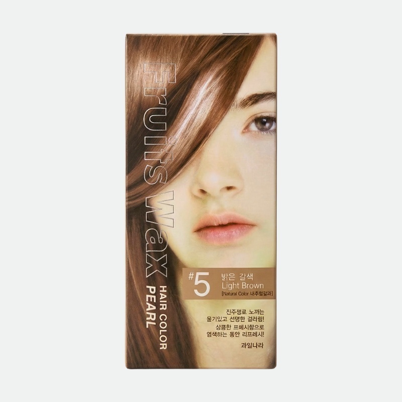 Welcos Fruits Wax Hair Color Pearl 5 Light Brown, 120 ml, temporary hair color wax in a jar designed to provide easy wash-out styling color with a natural light brown finish.